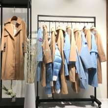 佳琪服装店 秋冬女装外套与时尚鞋帽的完美搭配